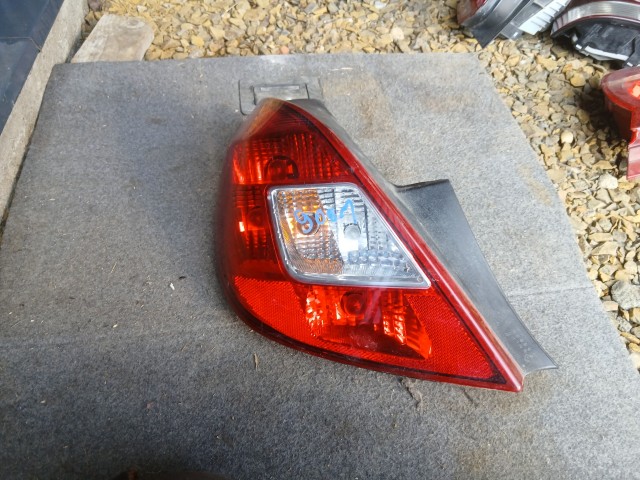 90019001 Opel Corsa D 2006-2014 Lámpa , Fényszóró Használt Bal hátsó