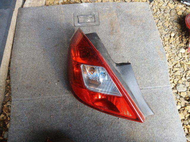 90019001 Opel Corsa D 2006-2014 Lámpa , Fényszóró Használt Bal hátsó