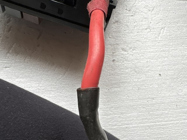 Opel Astra J 2009-2015 Bcm motortér