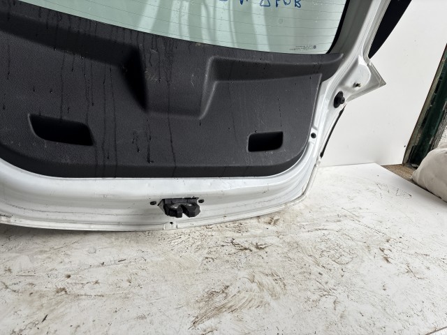 10372 Opel Corsa E 2014- 2014 Csomagtérajtó Használt
