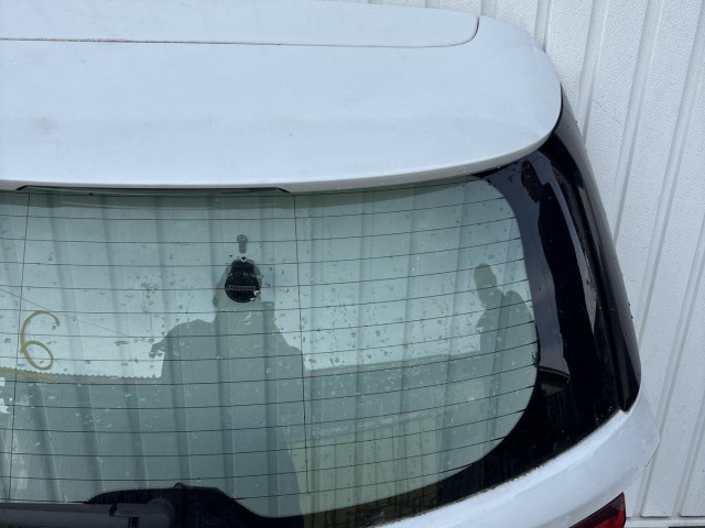 10379 Opel Astra K 2015 Csomagtérajtó Használt