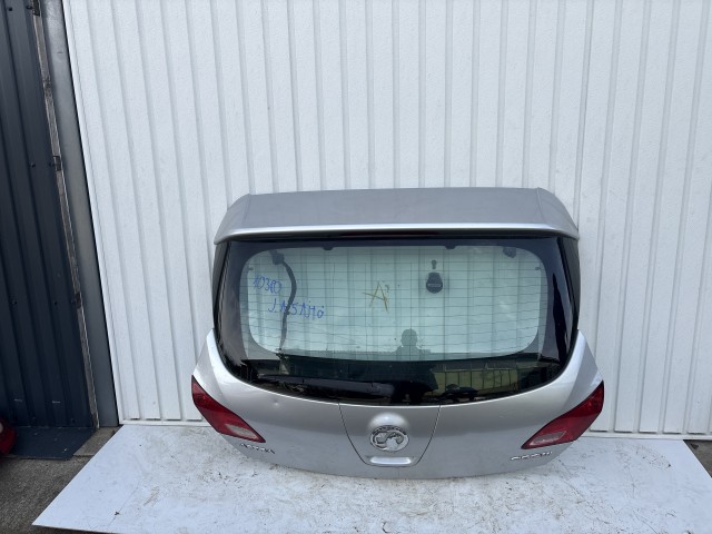10380 Opel Astra J 2009-2015 Csomagtérajtó Használt