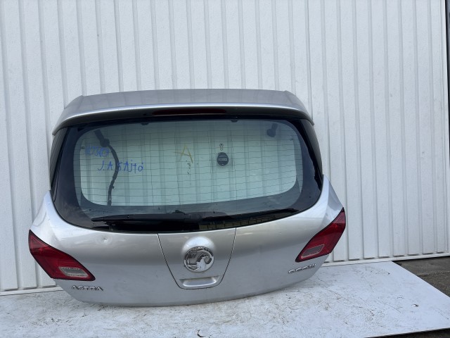 10380 Opel Astra J 2009-2015 Csomagtérajtó Használt