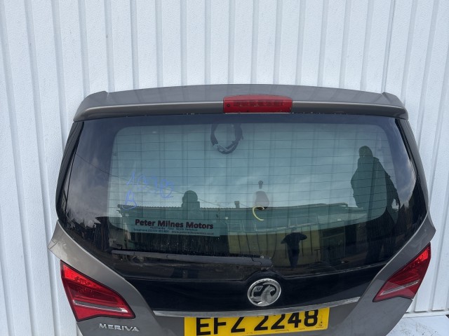 10382 Opel Meriva B 2010-2017 Csomagtérajtó Használt