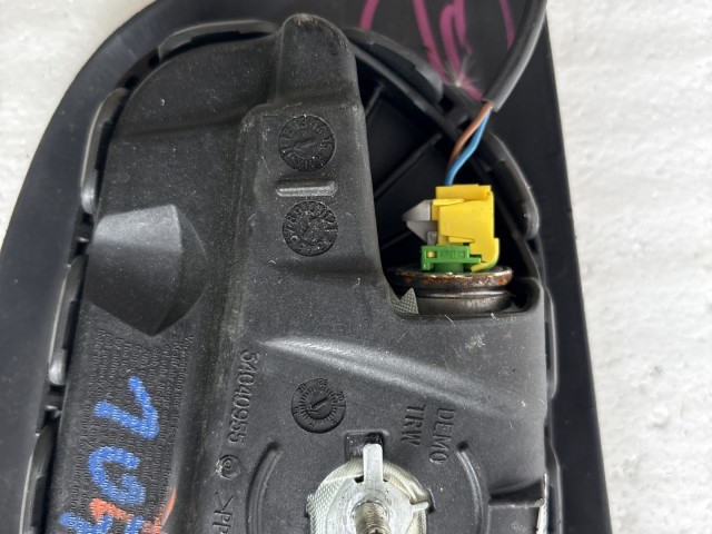 Opel Corsa D 2006-2014 Légzsák Használt Ülés légzsák jobb 