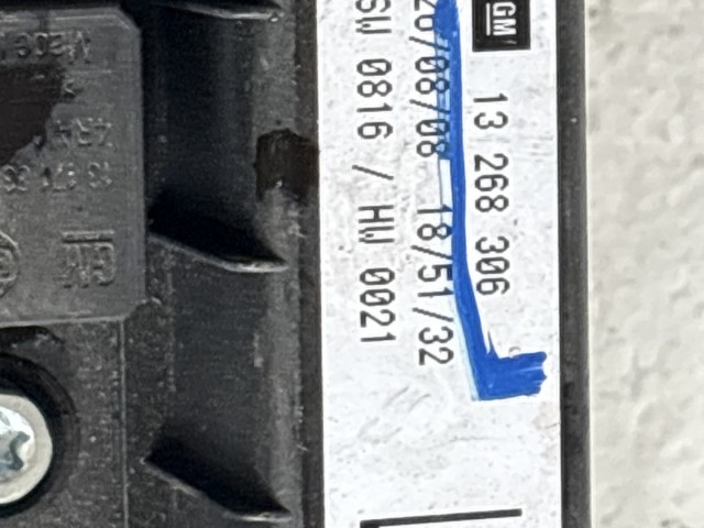 Opel Zafira B 2005-2014 2005-2014 Bcm motortér Használt