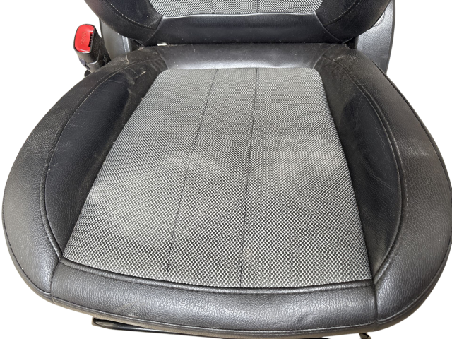 Opel Antara 2006-2015 Ülés Használt bőr és szövet  bal első  