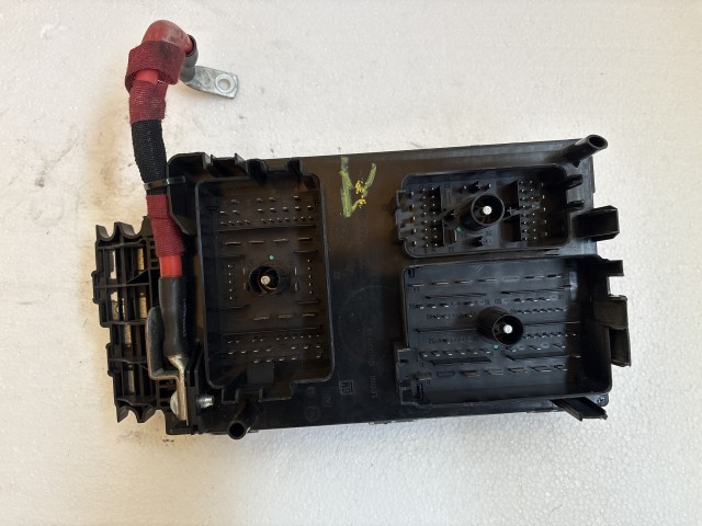 Opel Astra J 2009-2015 Bcm motortér Használt