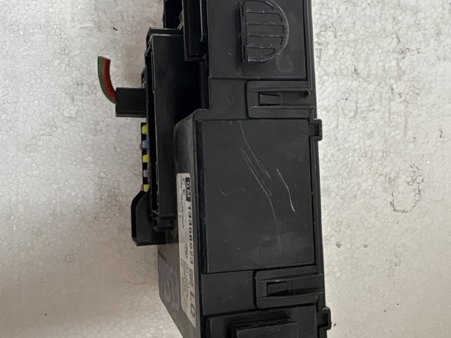 Opel Meriva B 2010-2017 Bcm motortér Használt
