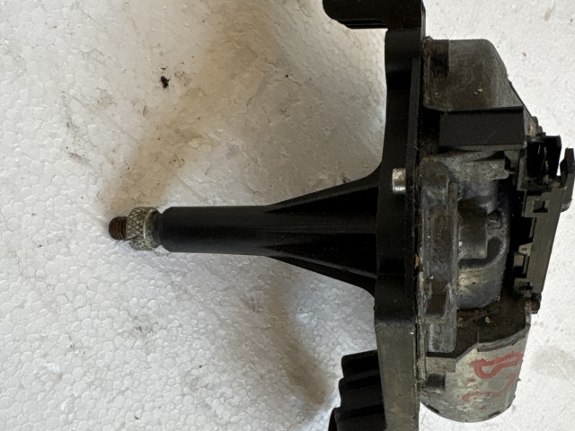 Opel Zafira B 2005-2014 2005-2014 Ablaktörlő motor Használt hátsó  