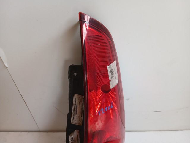 12106 Opel Agila 2008-2014 Lámpa , Fényszóró Használt  Jobb hátsó