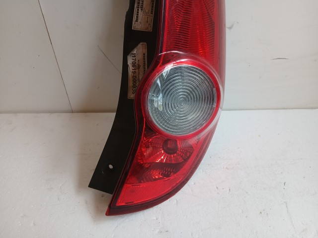 12106 Opel Agila 2008-2014 Lámpa , Fényszóró Használt  Jobb hátsó