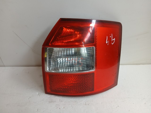 6195 Audi A4 B6 2000-2004 Lámpa Használt  Jobb hátsó kombi
