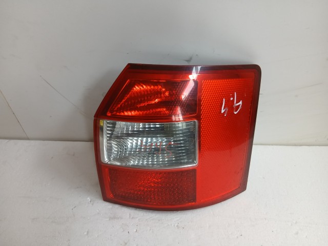 6195 Audi A4 B6 2000-2004 Lámpa Használt  Jobb hátsó kombi