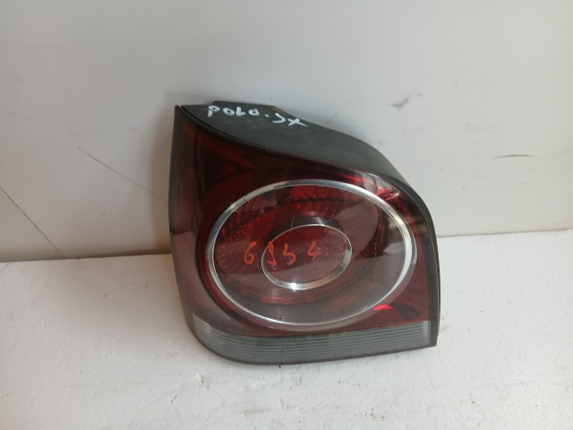 6934 Volkswagen Polo 2003-2009 Lámpa , Fényszóró Használt Bal hátsó