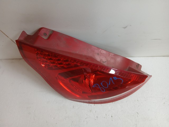 8019 Ford Fiesta 2008-2017 Lámpa , Fényszóró Használt Bal hátsó