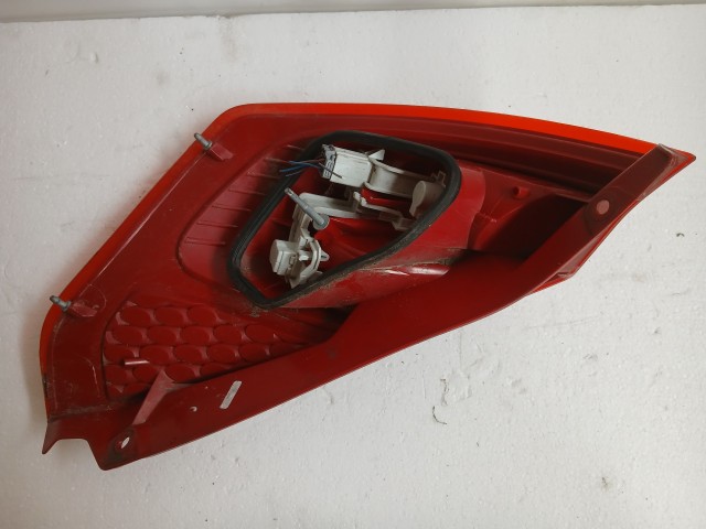 8019 Ford Fiesta 2008-2017 Lámpa , Fényszóró Használt Bal hátsó