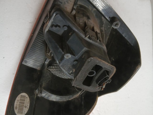 6940 Volkswagen Golf 2009-2012 Lámpa , Fényszóró Használt Bal hátsó