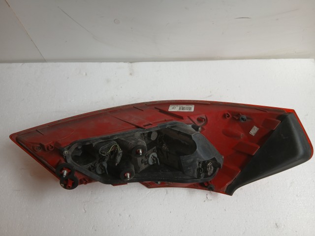 6975 Opel Insignia 2008-2016 Lámpa , Fényszóró Használt  Jobb hátsó