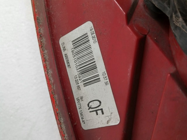 6975 Opel Insignia 2008-2016 Lámpa , Fényszóró Használt  Jobb hátsó