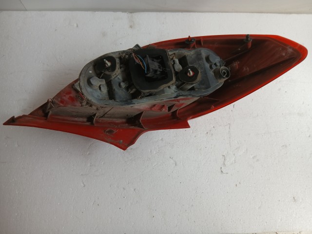 12115 Opel Corsa D 2006-2014 Lámpa Használt  Jobb hátsó 3 ajtós
