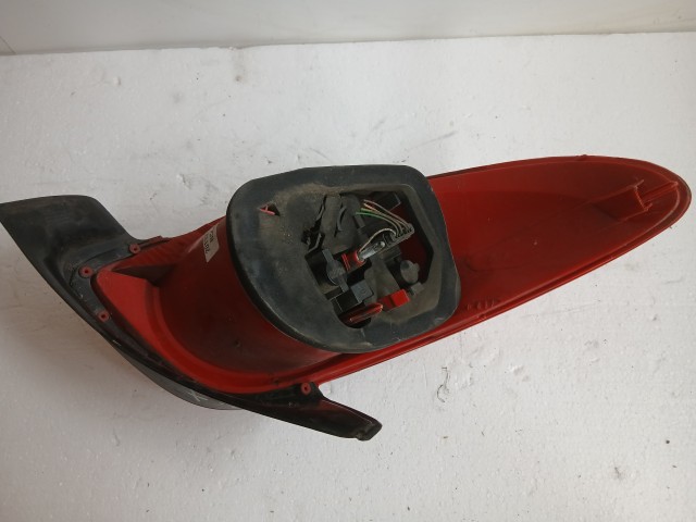 6970 Peugeot 206+ Lámpa , Fényszóró Használt  Jobb hátsó
