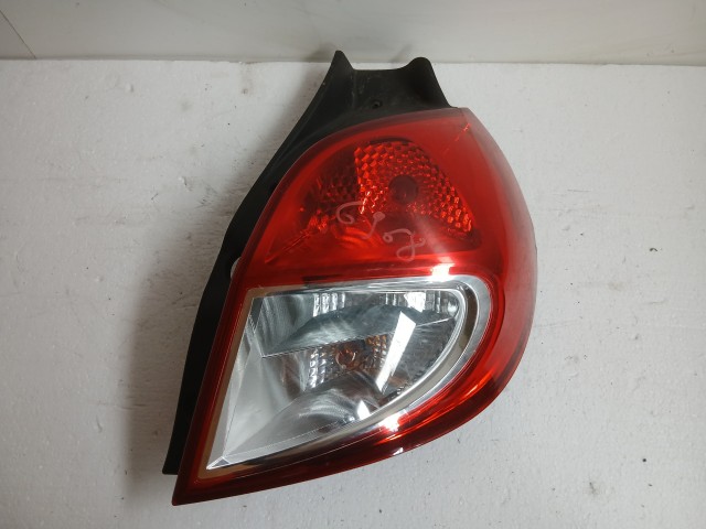 6968 Renault Clio III. 2007-2014 Lámpa , Fényszóró Használt  Jobb hátsó
