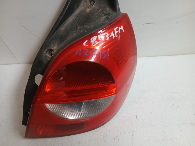 12117 Renault Clio III. 2007-2014 Lámpa , Fényszóró Használt  Jobb hátsó