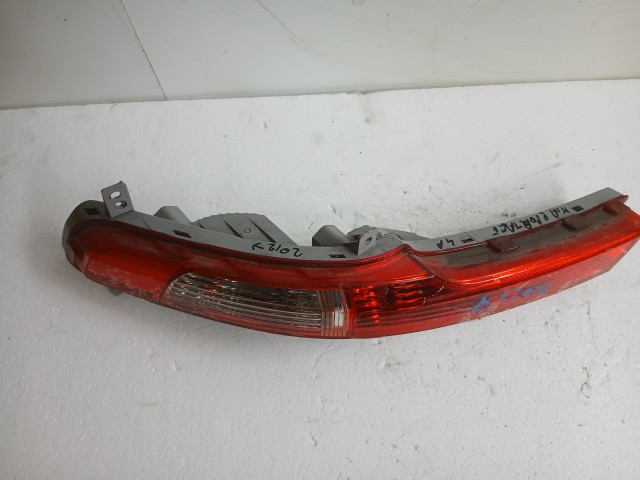12118 Kia Sportage Sl 2012-2015 Lámpa , Fényszóró Használt Bal hátsó